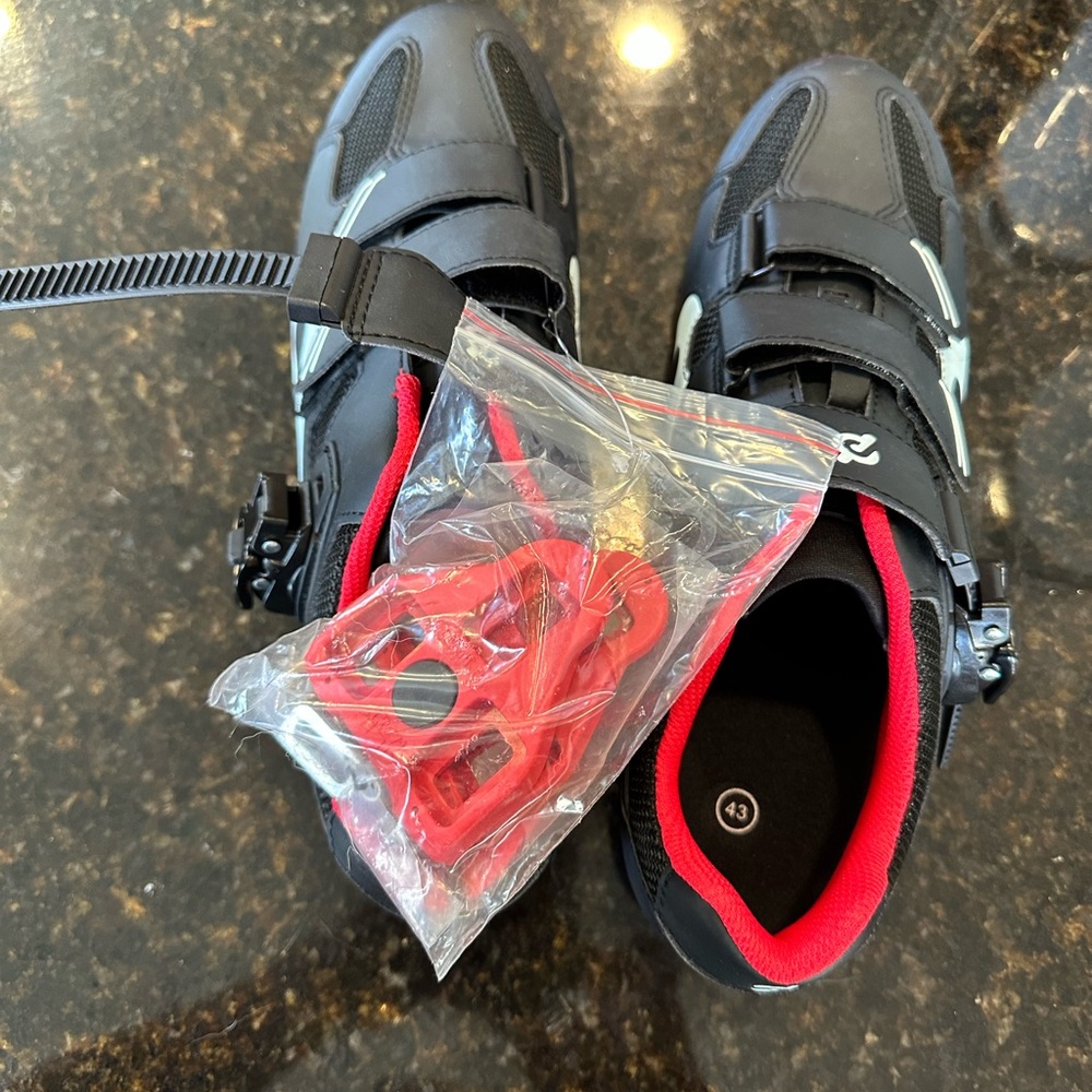 NWT Peleton Cycling Shoes! - Picture 5 of 5